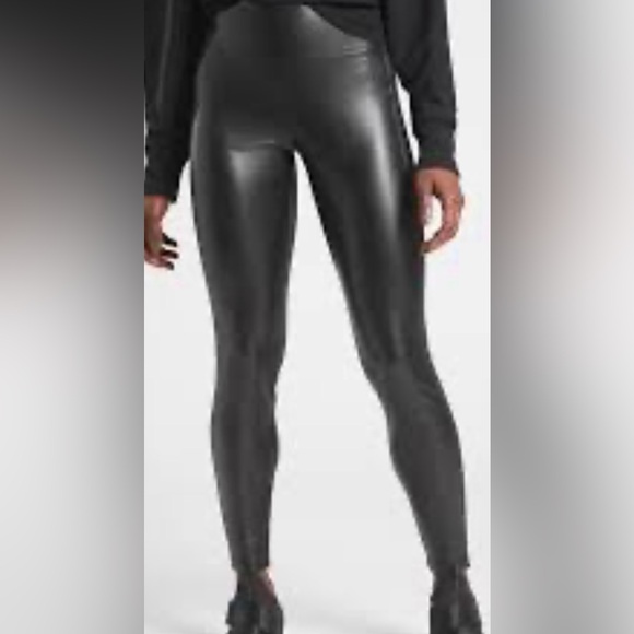 Athleta Delancey Gleam Tight Legging Black Size M - Picture 1 of 14